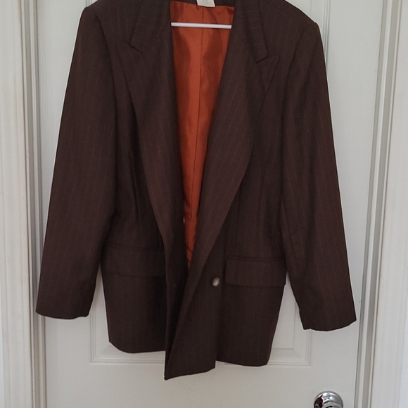 Womans's Blazer - Picture 2 of 3